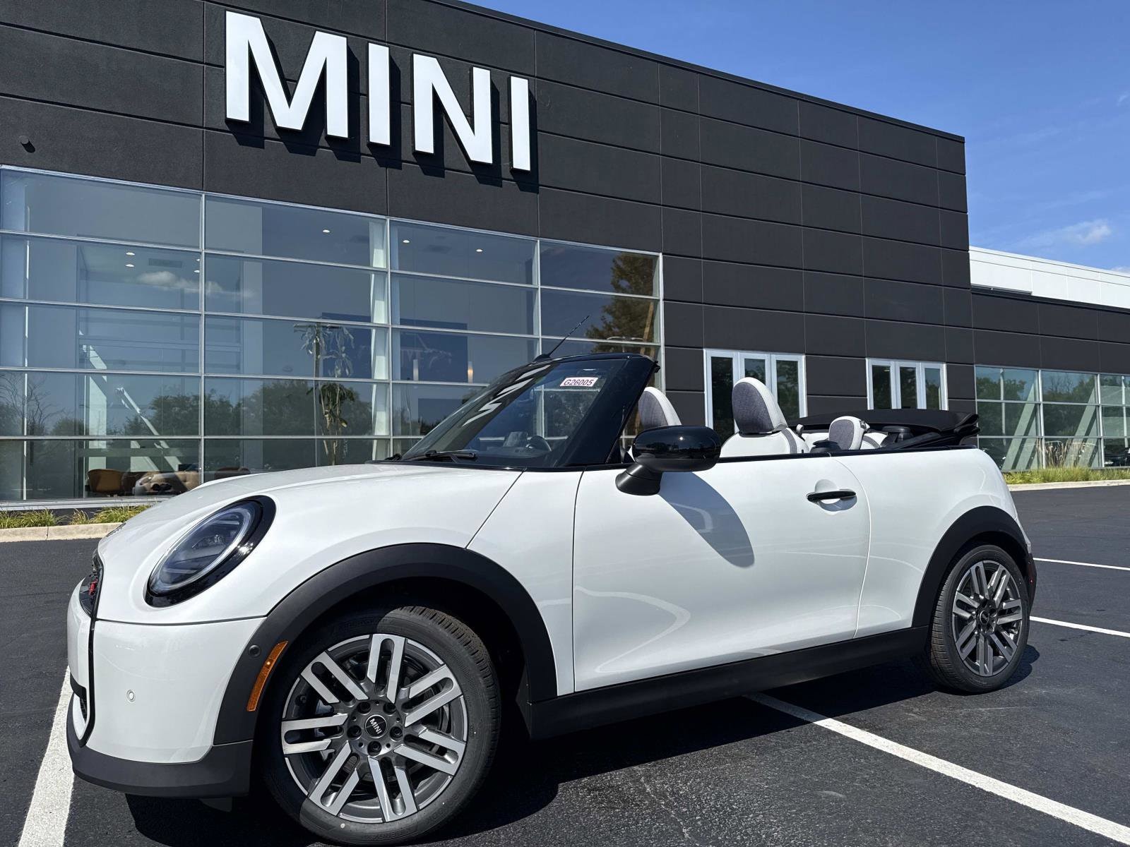 2026 MINI Convertible S's photo