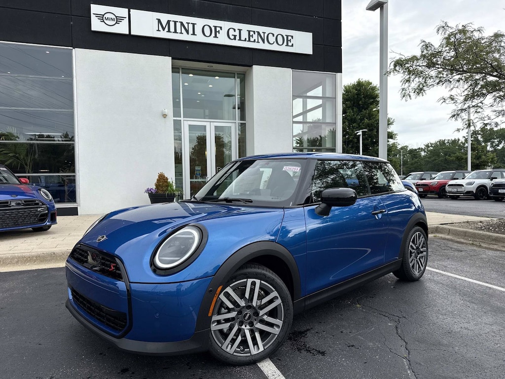New 2026 MINI 2 Door Signature Plus Hatchback