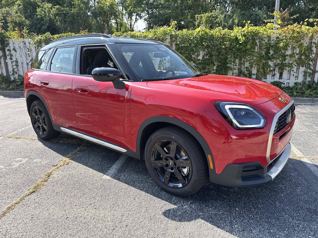 New 2026 MINI Countryman Signature Plus SUV