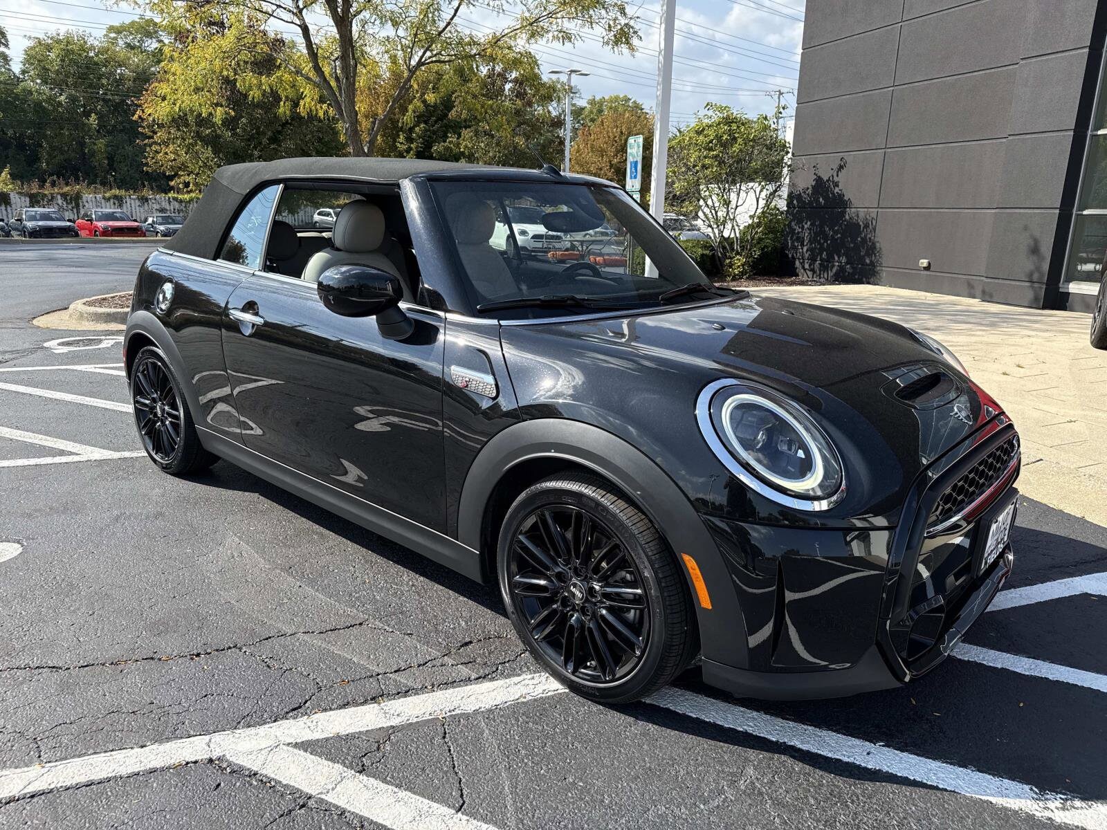 2023 Mini Cooper Convertible S photo 3