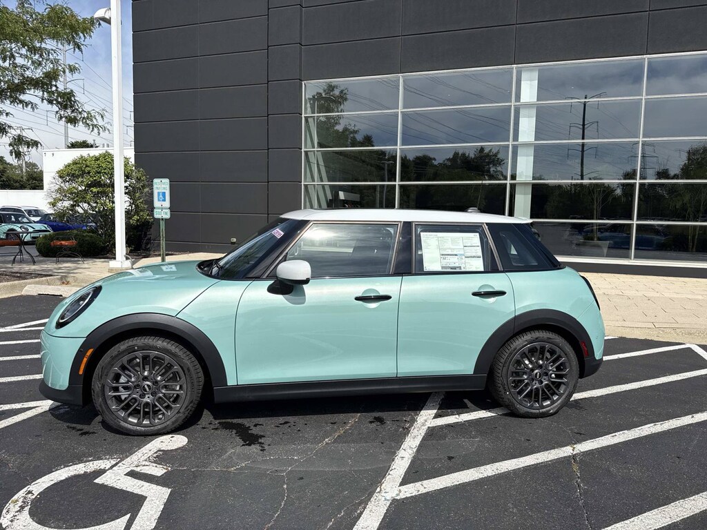 New 2026 MINI 4 Door Signature Plus Hatchback