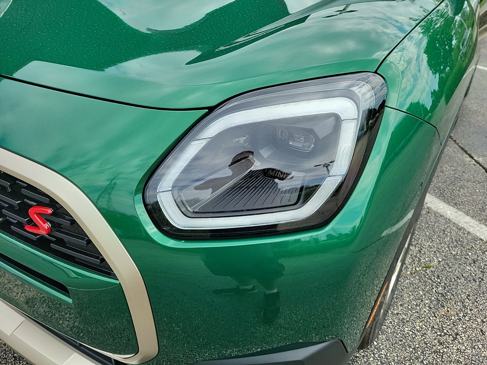 2025 Mini Cooper Iconic S ALL4 photo 4