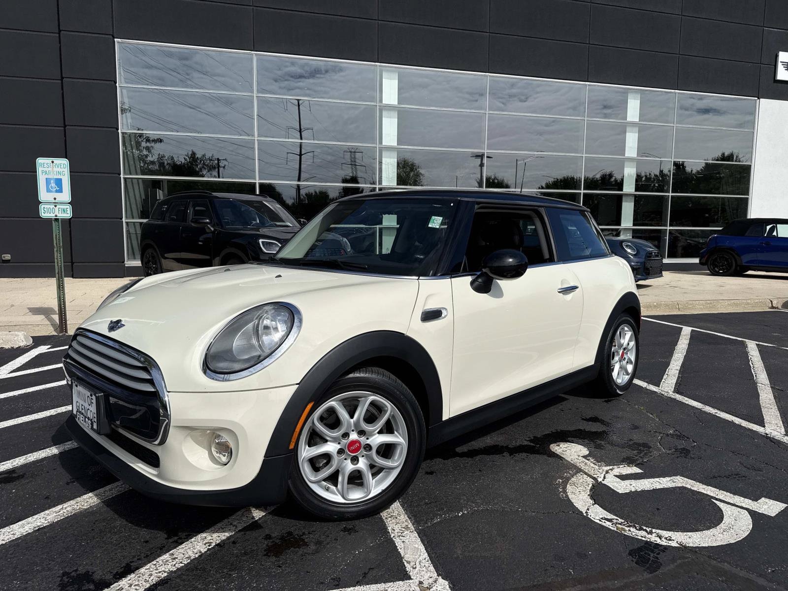  2015 MINI Cooper   