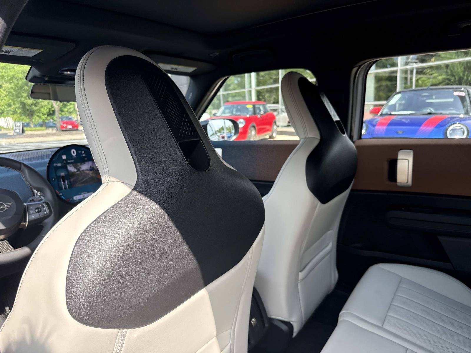 2025 MINI Countryman S - Photo 17