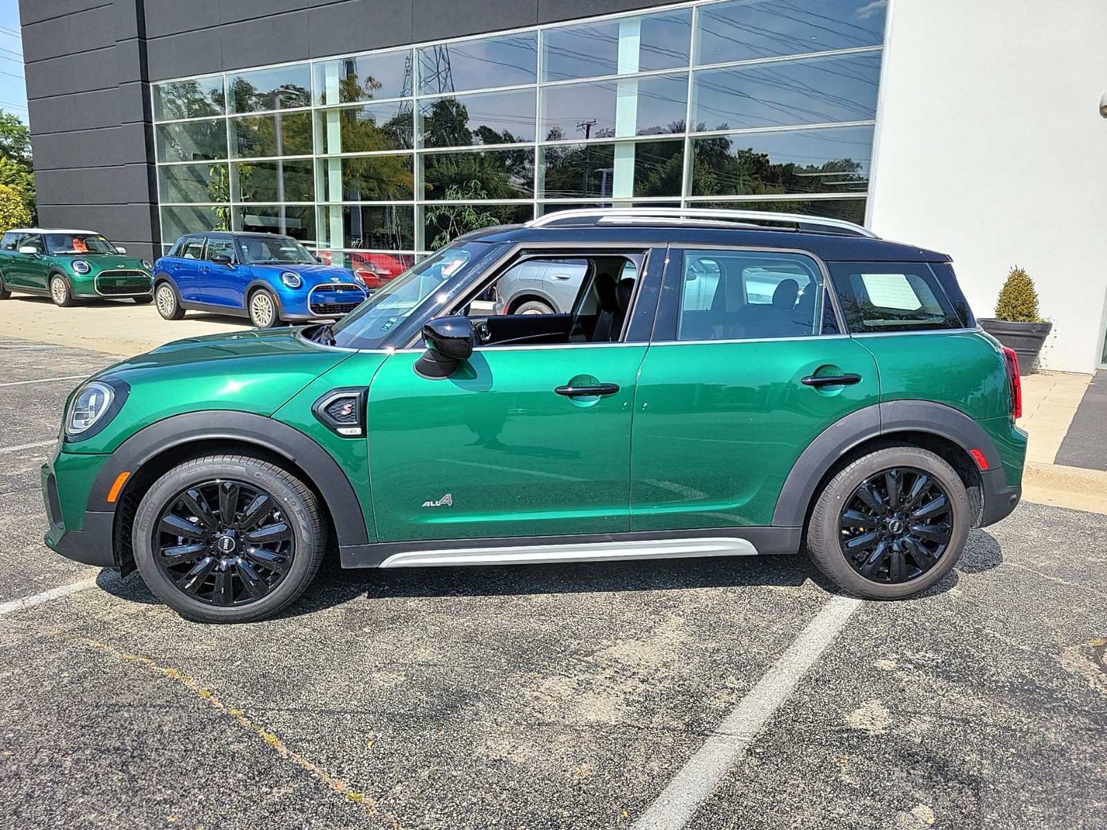 Certified 2022 MINI Countryman S with VIN WMZ83BR07N3P06400 for sale in Glencoe, IL