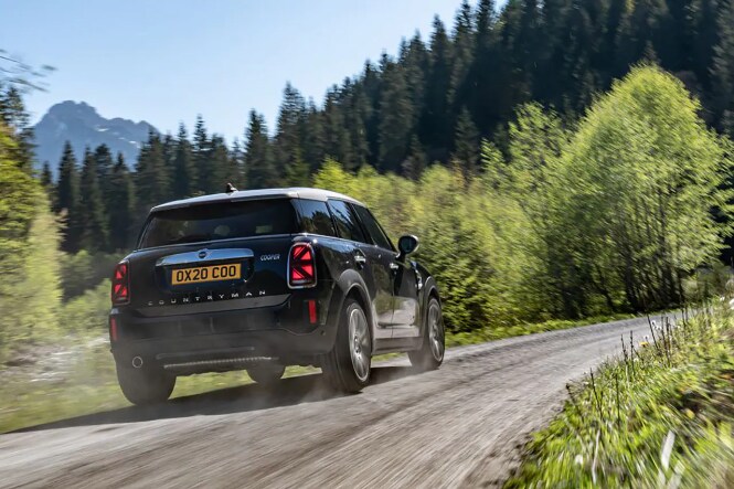 2021-mini-cooper-countryman--665x443.jpg