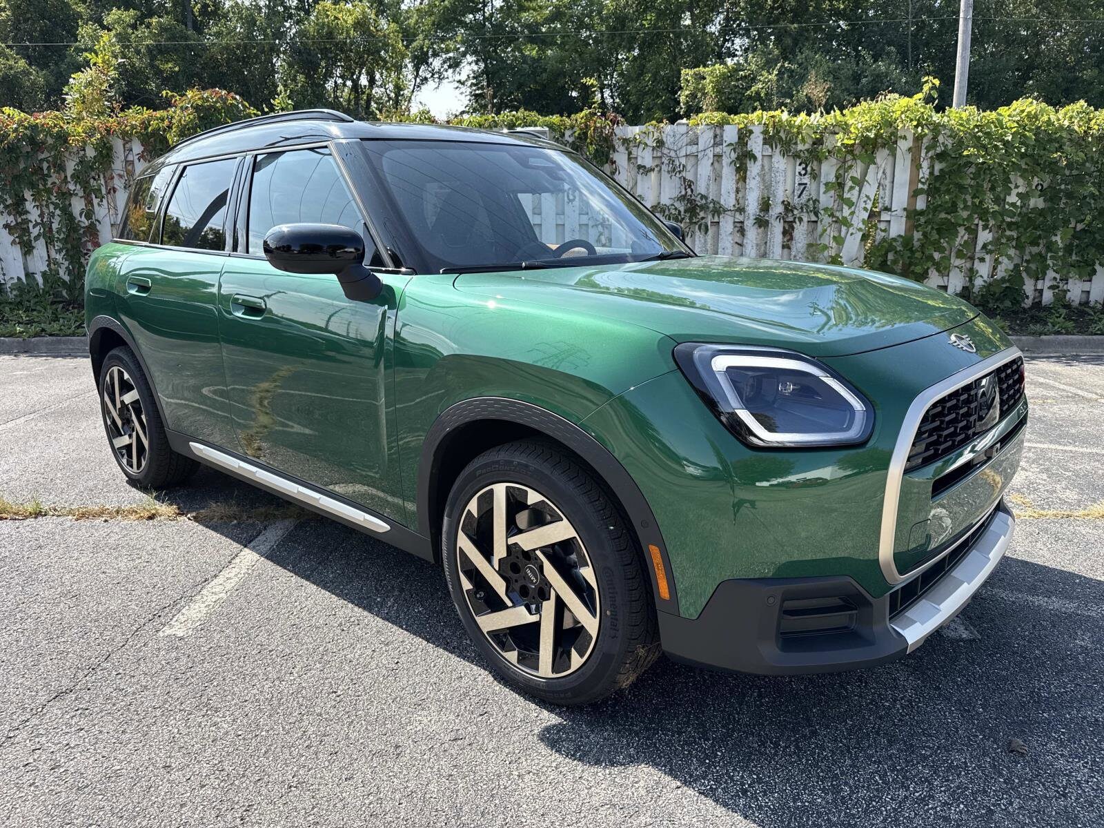 2026 Mini Countryman S ALL4 Iconic photo 3