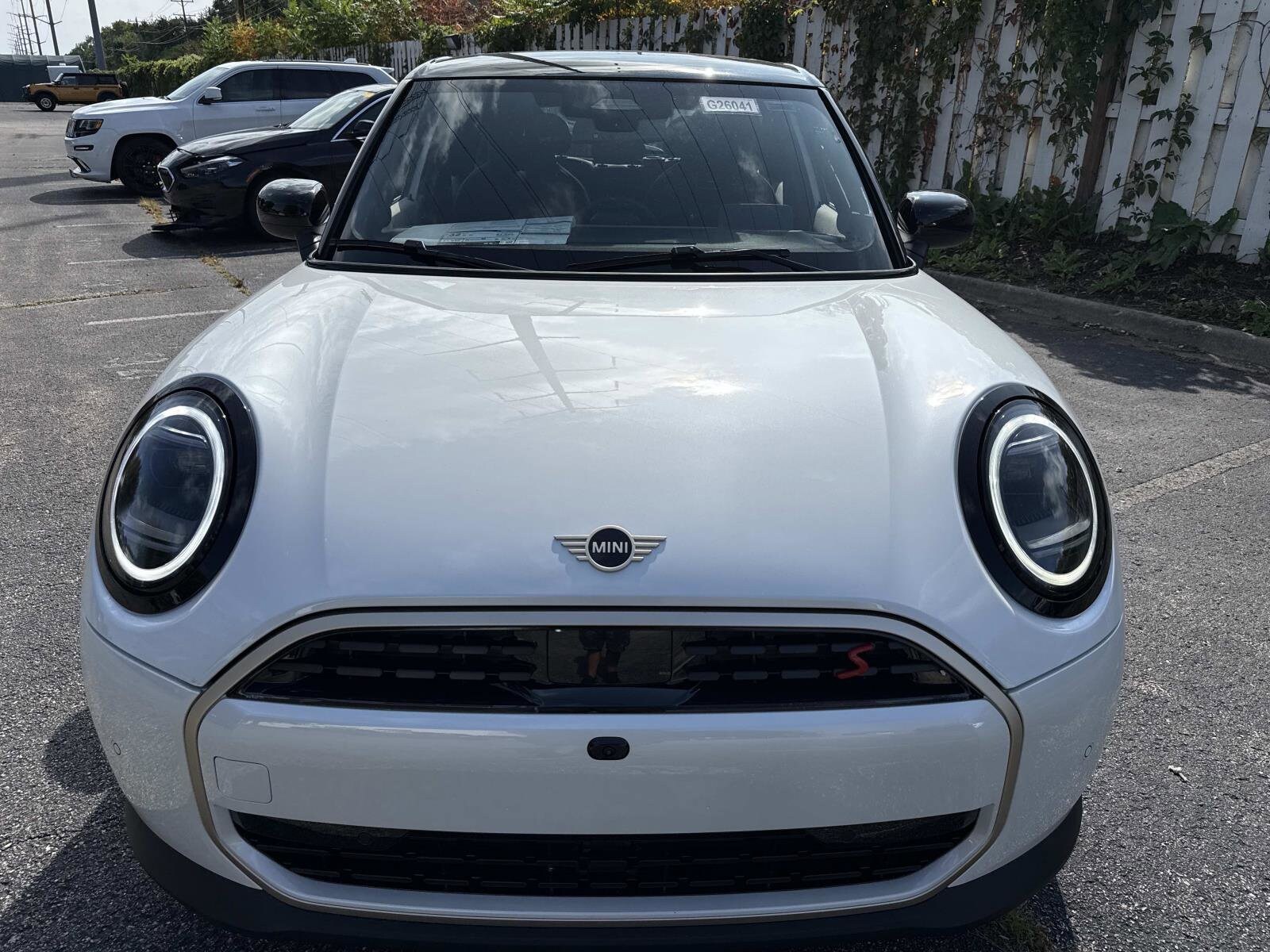 2026 Mini Cooper S Iconic photo 2