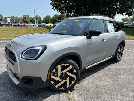 2025 MINI Countryman Signature Plus SUV