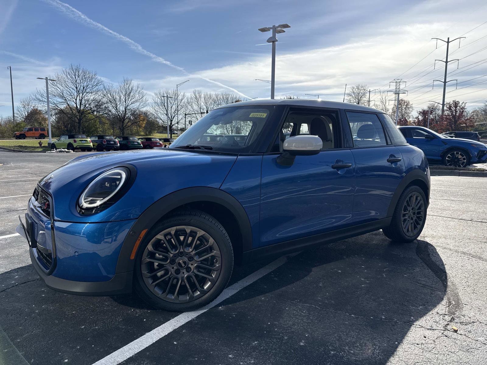 2025 MINI Hardtop 4 Door S's photo