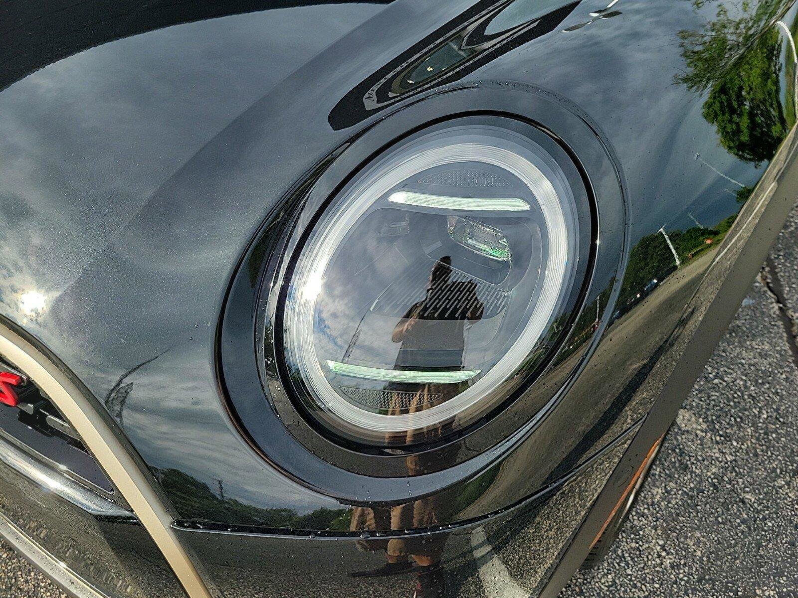 2025 Mini Cooper 2 Door Hardtop Iconic photo 4