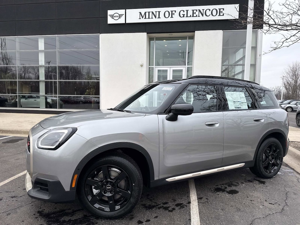 New 2026 MINI Countryman Signature Plus SUV