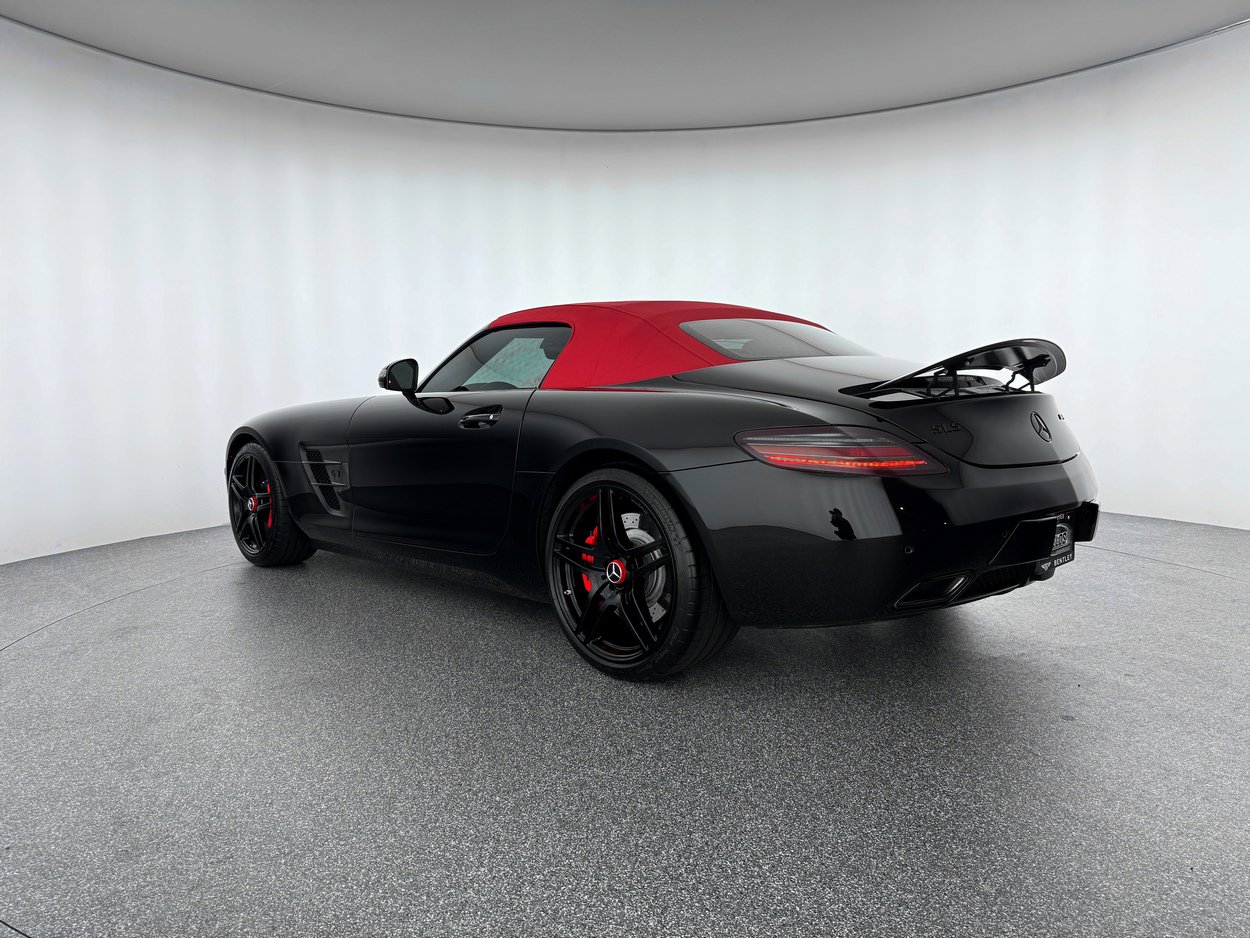 2012 Mercedes Benz SLS AMG Roadster photo 2