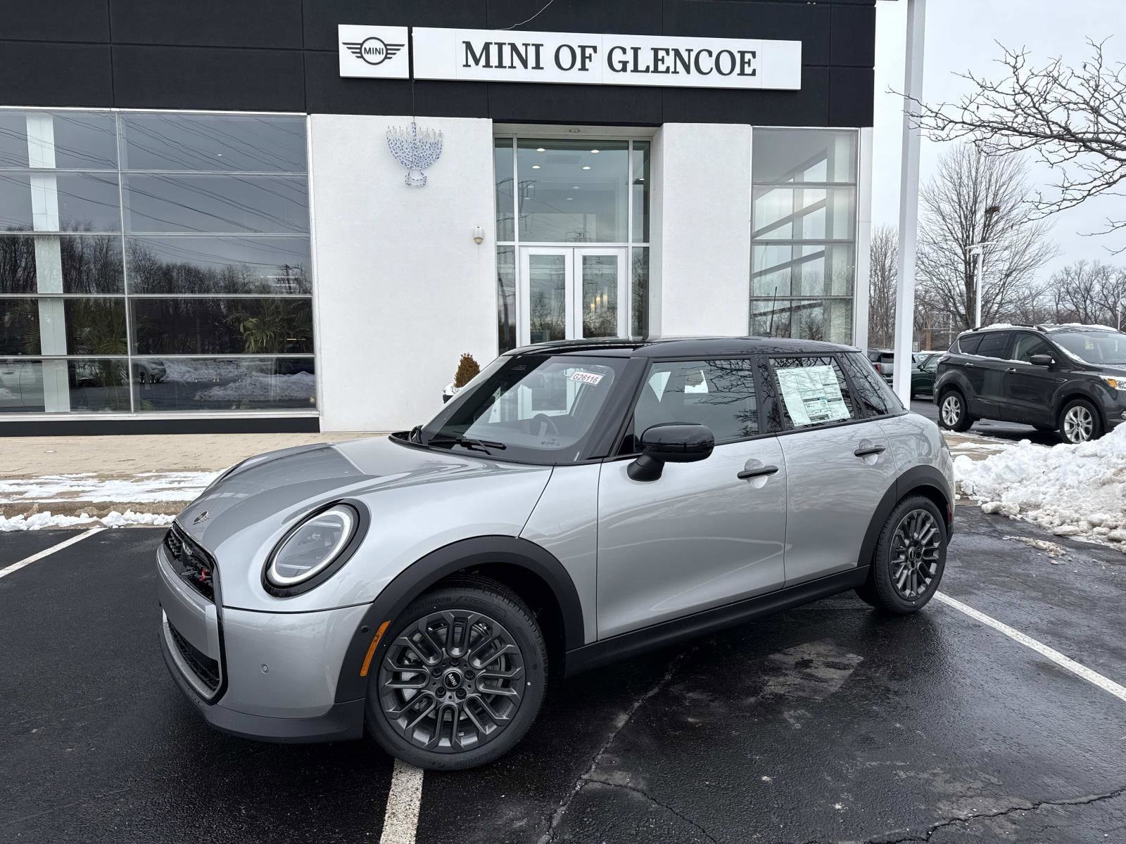 2026 MINI Hardtop 4 Door S's photo