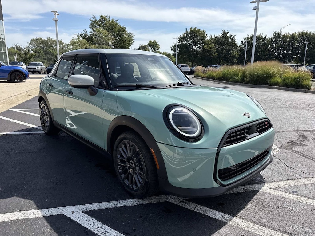 New 2026 MINI 4 Door Signature Plus Hatchback