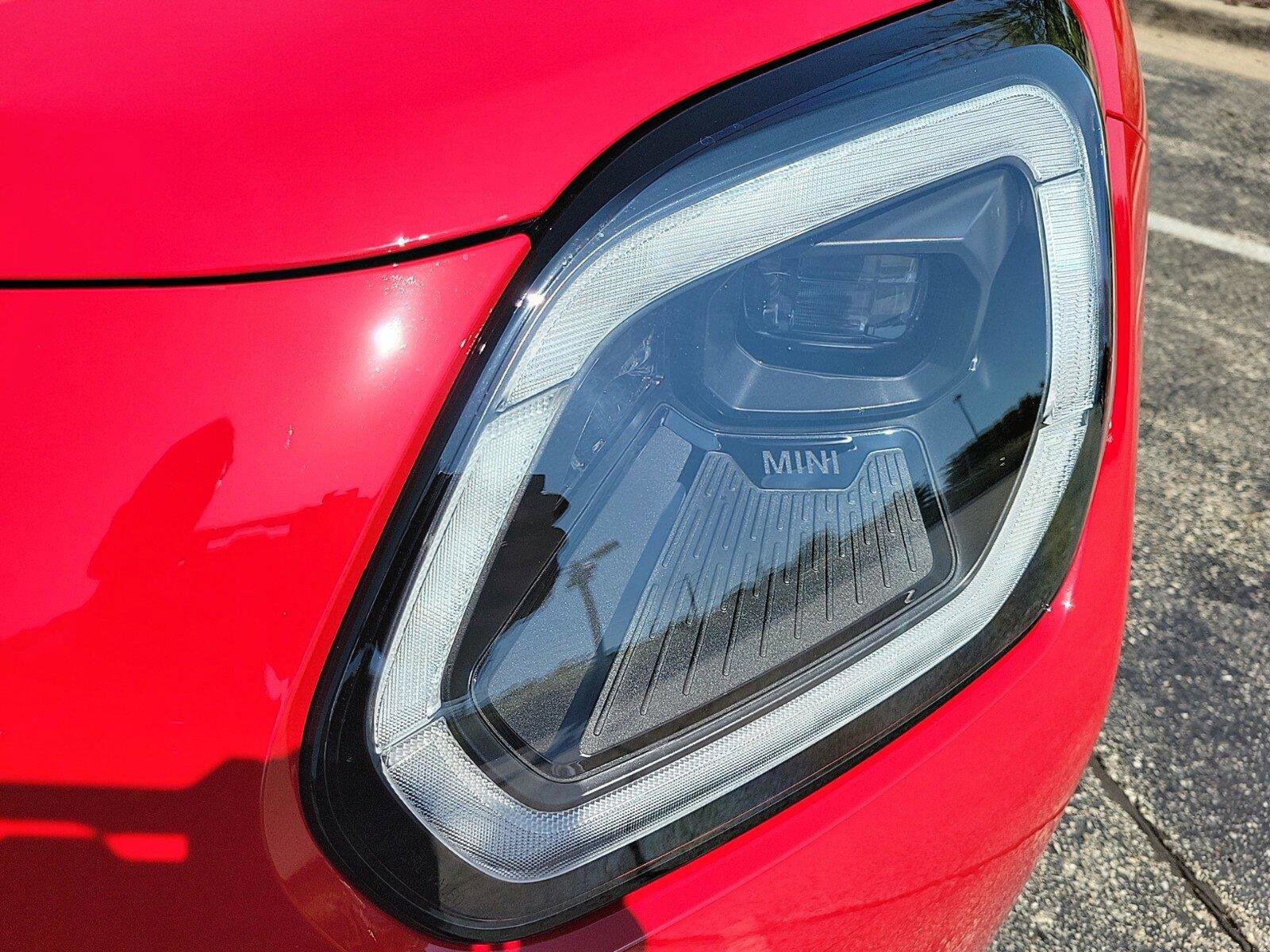 2025 Mini Cooper Signature S ALL4 photo 4