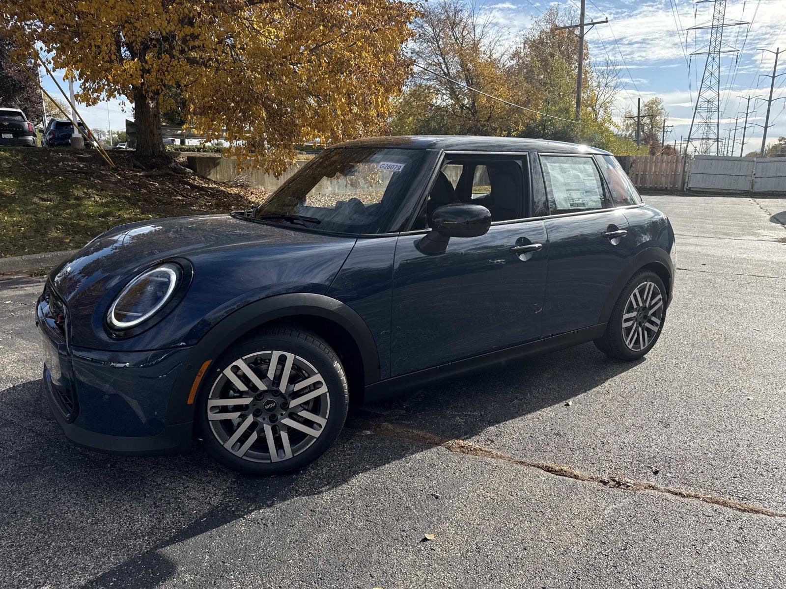 2026 MINI Hardtop 4 Door S's photo