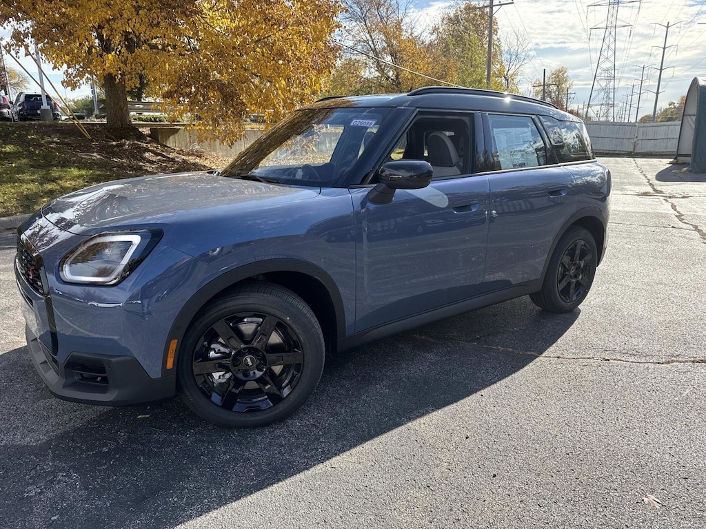 New 2026 MINI Countryman Signature Plus SUV