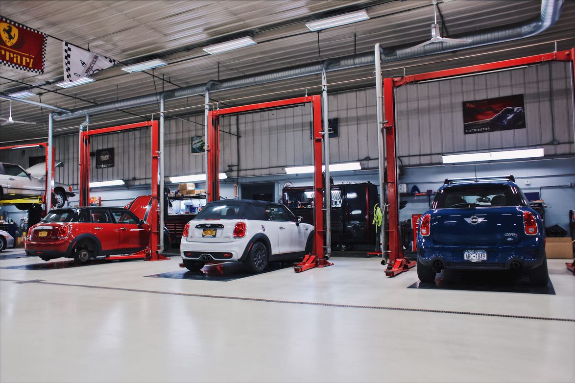 MINI-service-bay.jpg