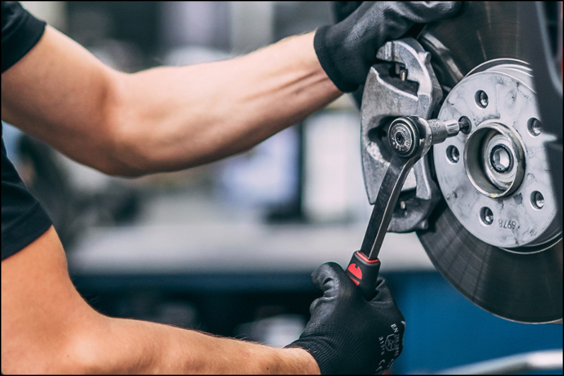 MINI brake service technicians