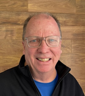 Staff member Steve Link from ID_231745b7c4ea