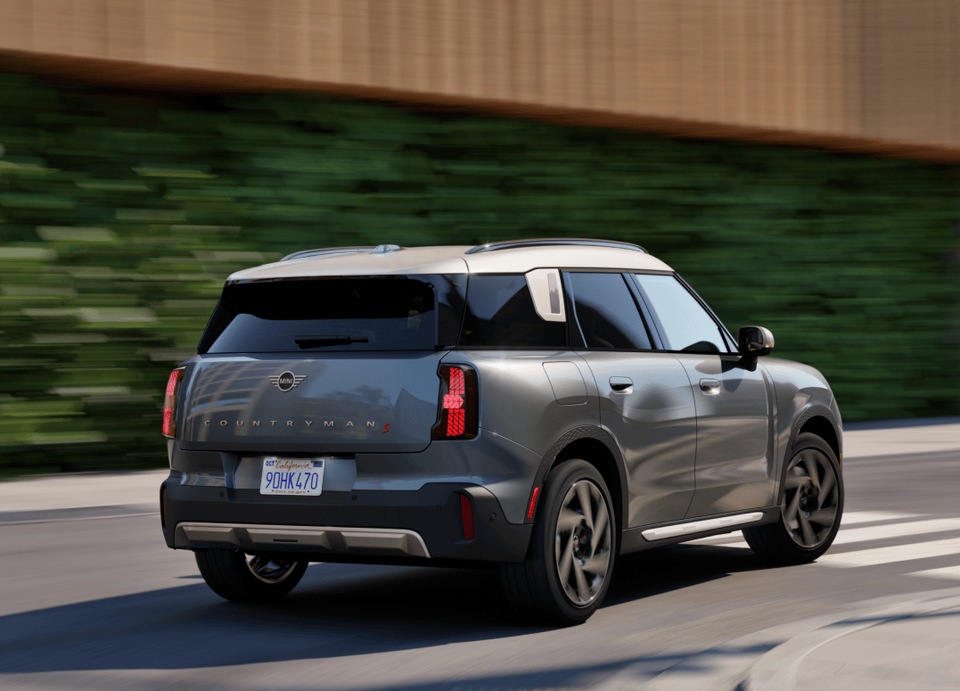 2026-MINI-countryman-on-the-road.png