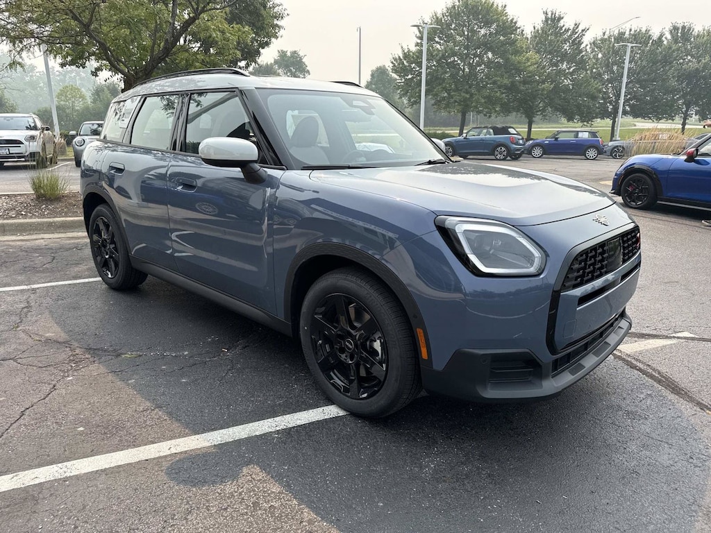 New 2027 MINI Countryman Signature Plus SUV