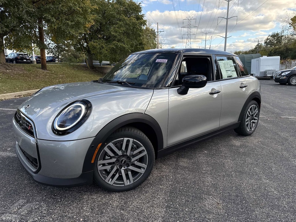 New 2026 MINI 4 Door Signature Plus Hatchback