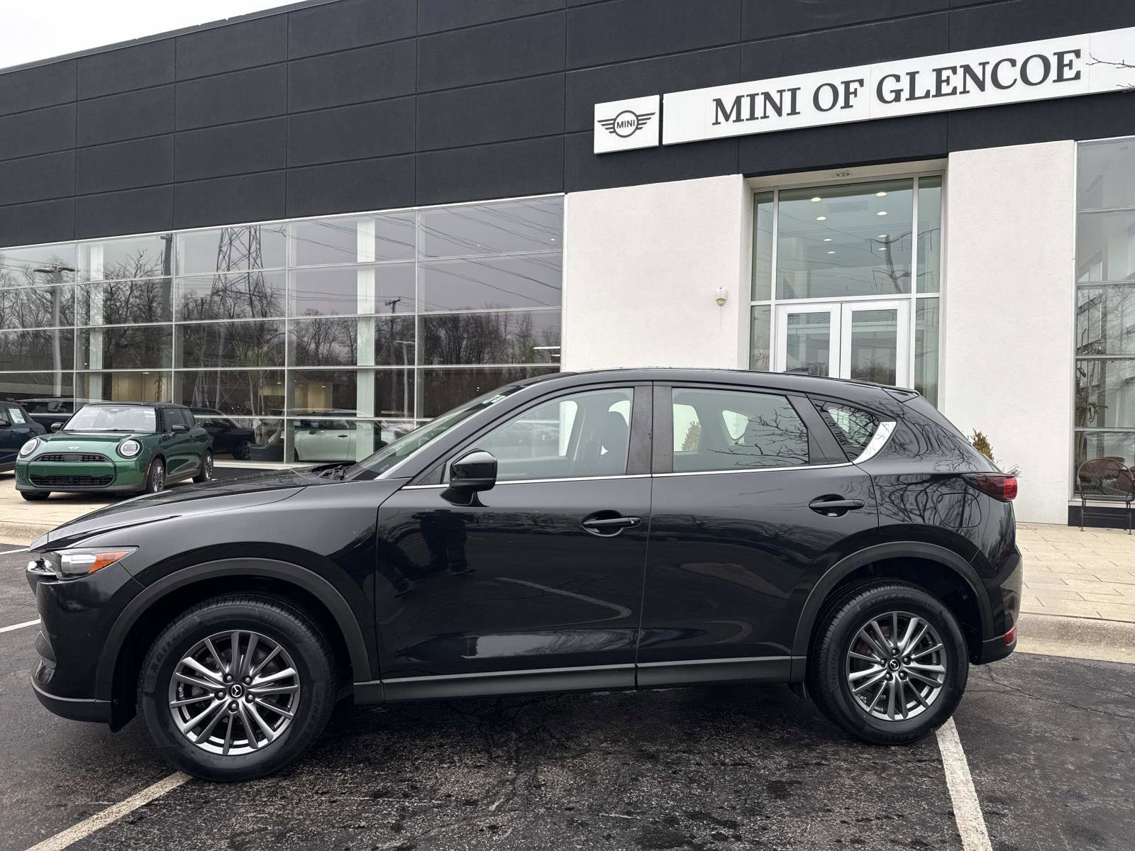 Used 2018 Mazda CX-5 Sport with VIN JM3KFBBM5J0458015 for sale in Glencoe, IL