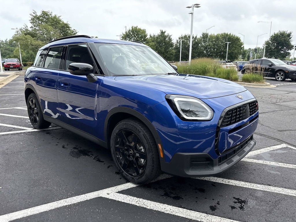 New 2027 MINI Countryman Signature Plus SUV