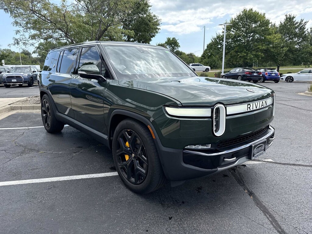 Used 2023 Rivian R1S Adventure Adventure Quad-Motor Large Pack