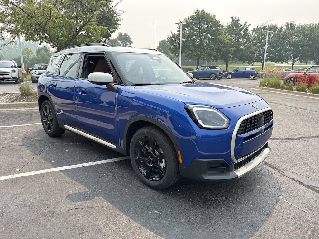 New 2027 MINI Countryman Signature Plus SUV