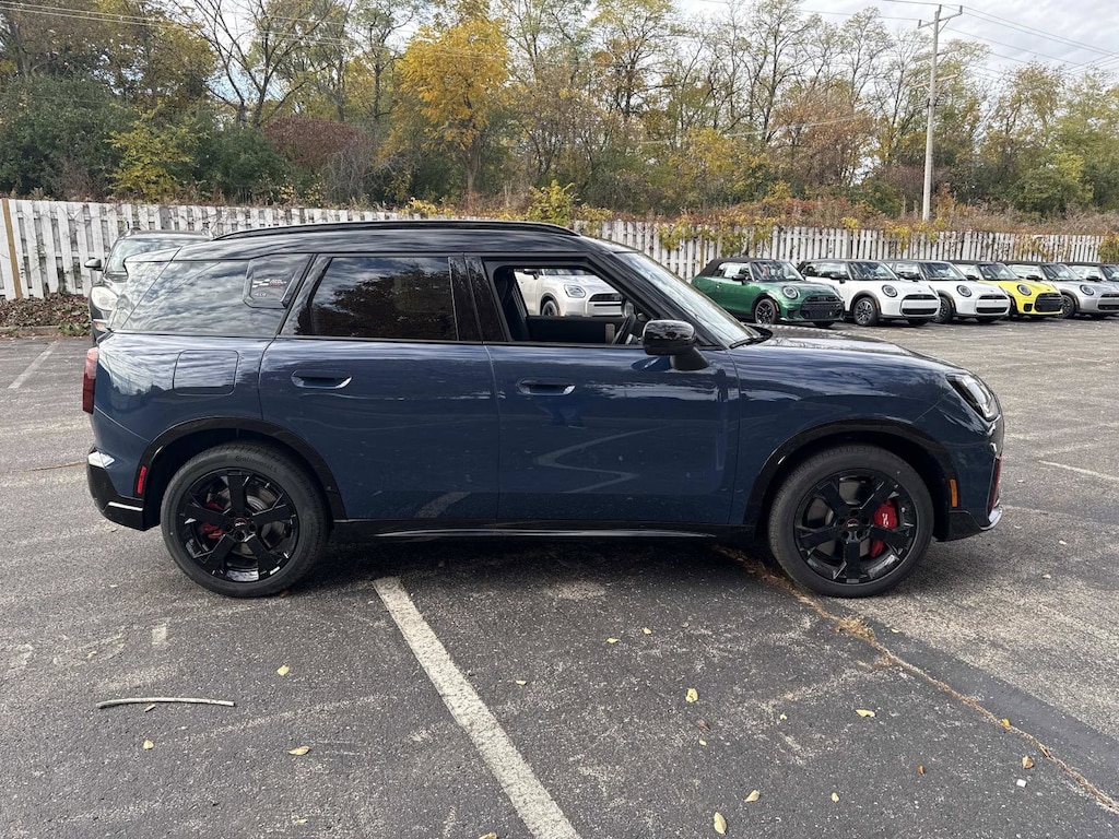 New 2026 MINI Countryman Iconic SUV