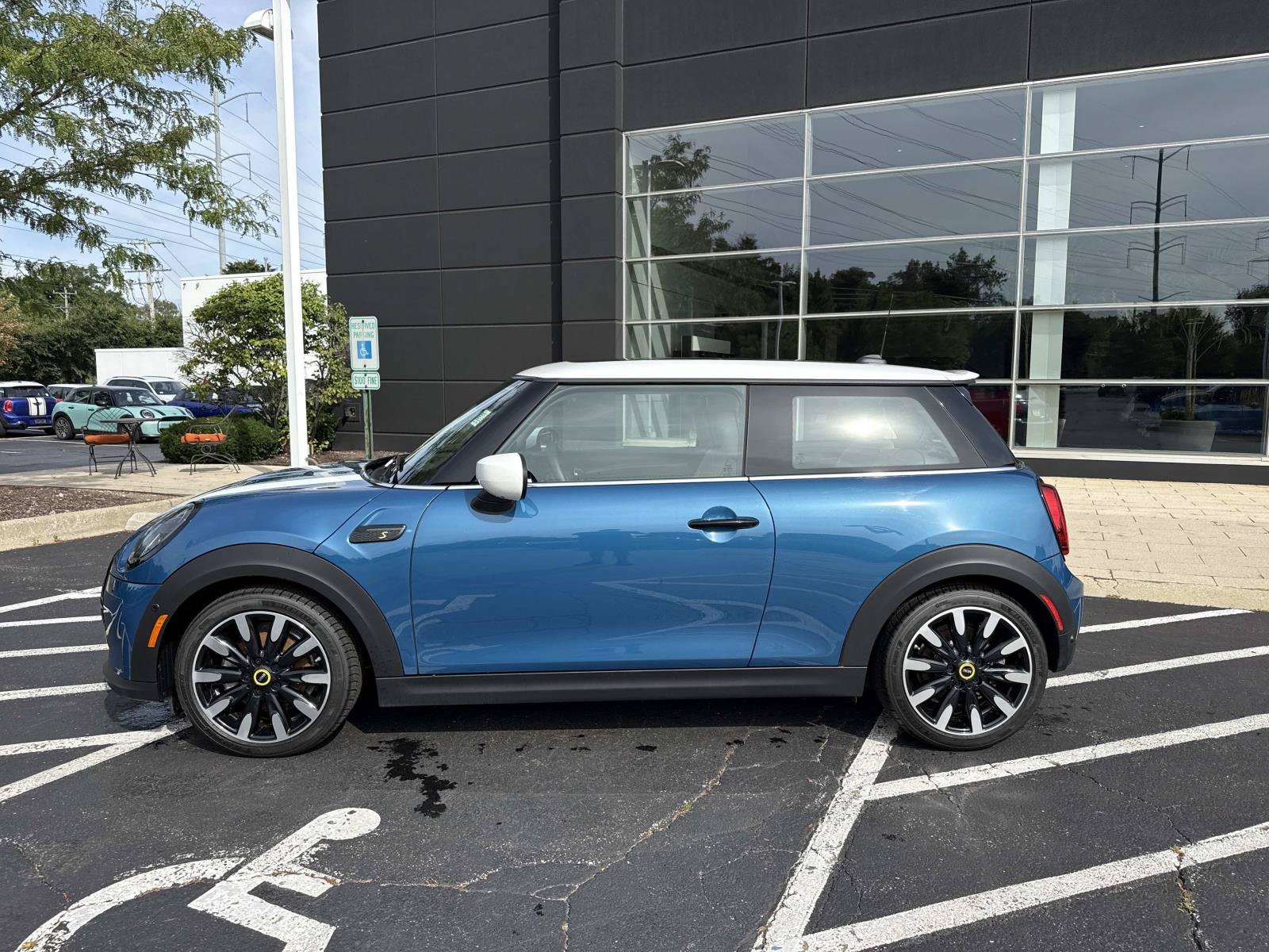 Used 2024 MINI Hardtop 2 Door SE with VIN WMW13DJ03R2U88716 for sale in Glencoe, IL