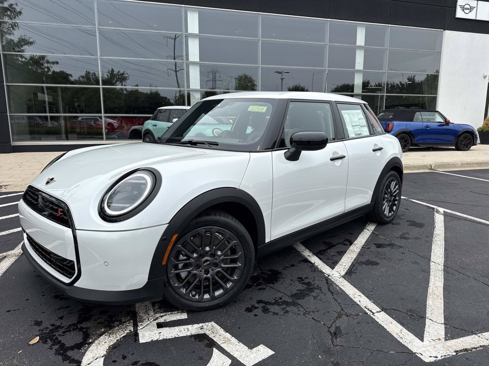2027 MINI Hardtop 4 Door
