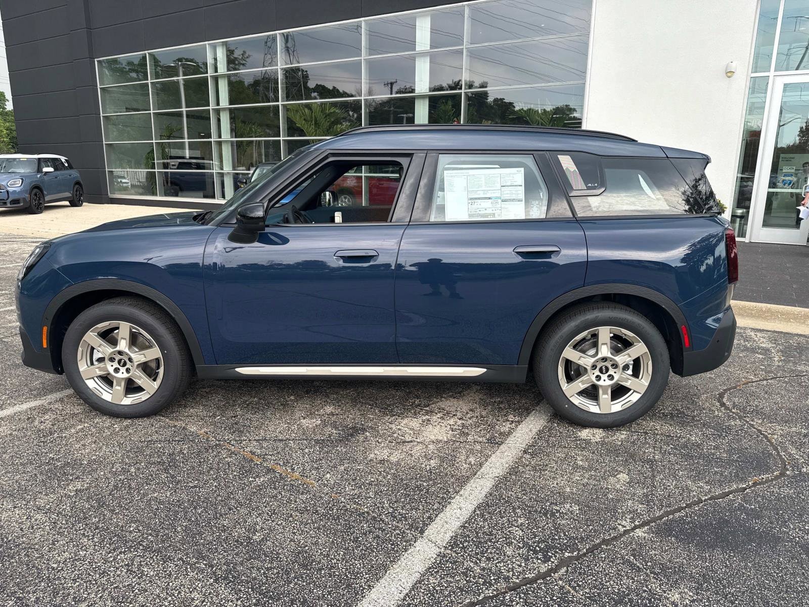 2025 MINI Countryman S - Photo 8