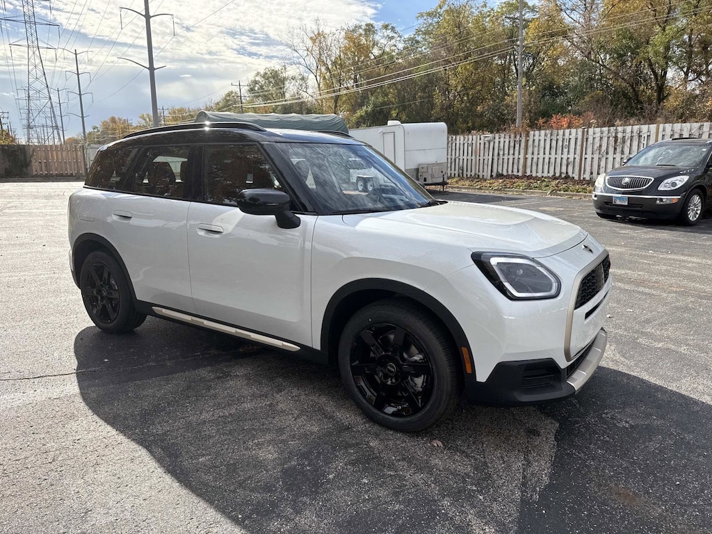 New 2026 MINI Countryman Signature Plus SUV