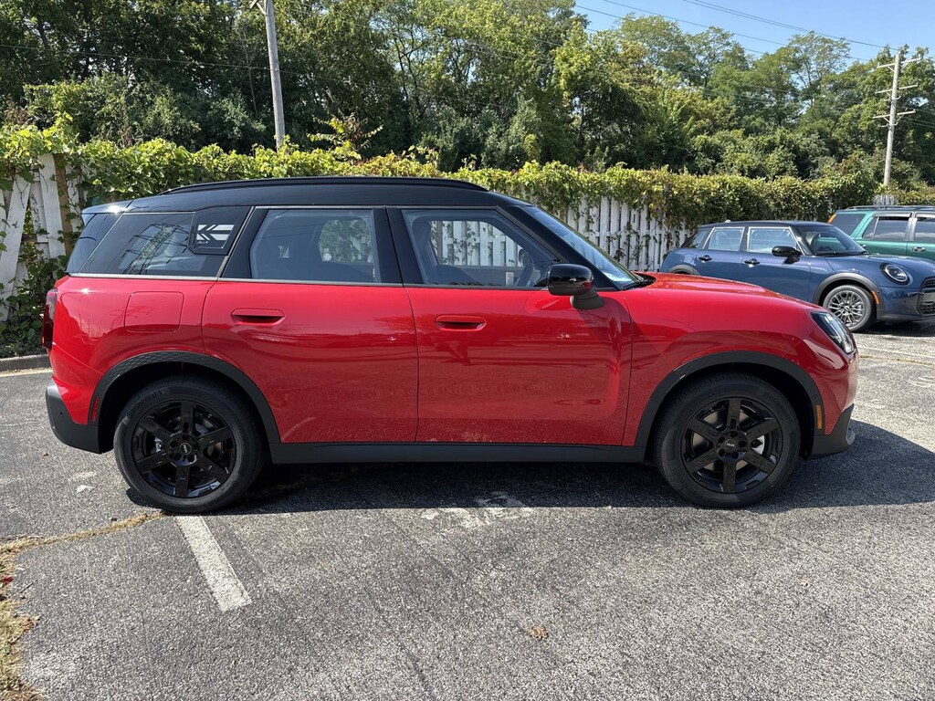 New 2026 MINI Countryman Signature Plus SUV