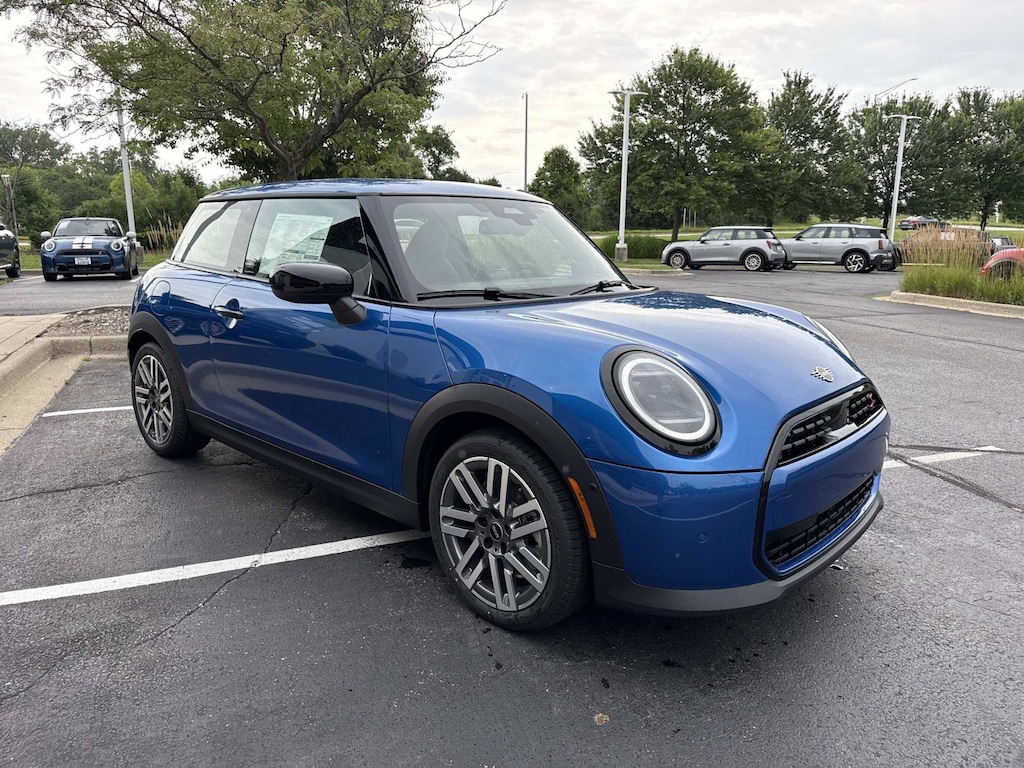 New 2026 MINI 2 Door Signature Plus Hatchback