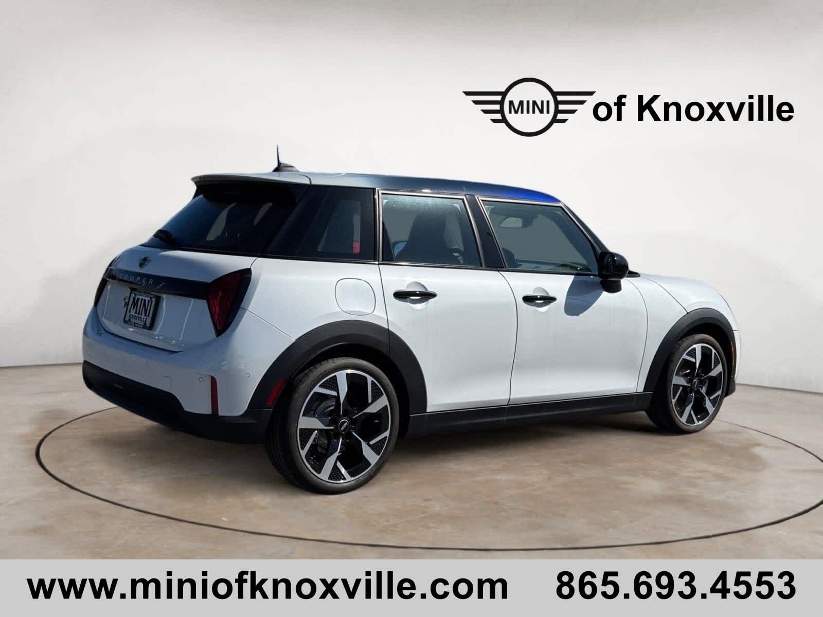 2025 Mini Cooper S Iconic photo 3