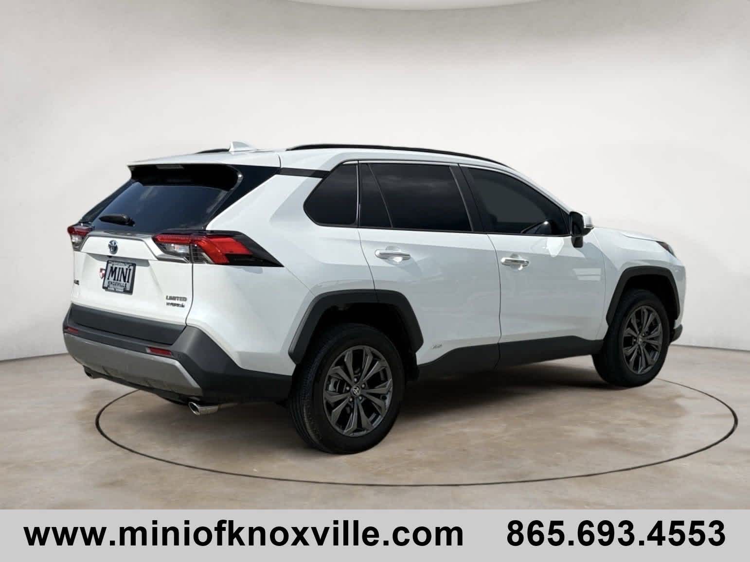 2024 Toyota RAV4 Hybrid Limited photo 3
