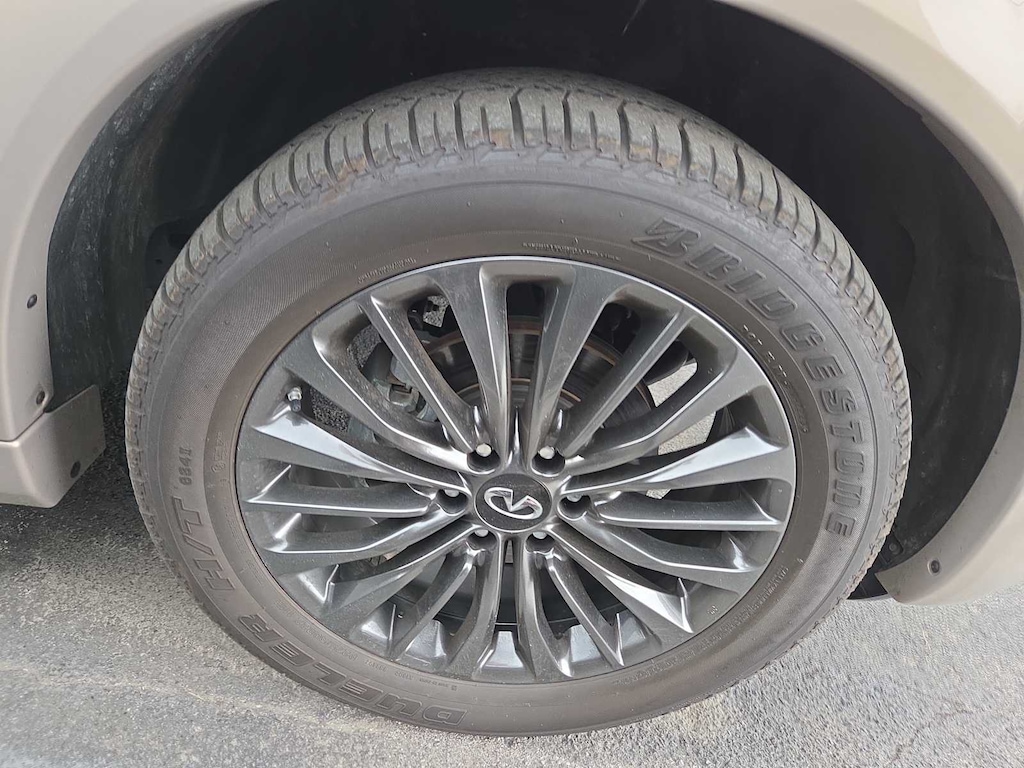 Used 2024 INFINITI QX80 Premium Select SUV
