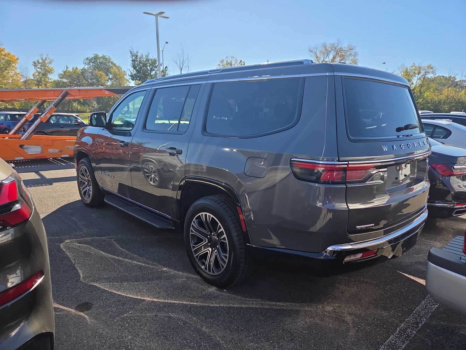 2022 Jeep Wagoneer Series III photo 3
