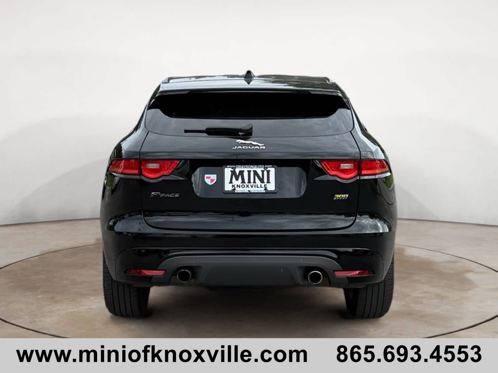 2020 Jaguar F-PACE photo 3