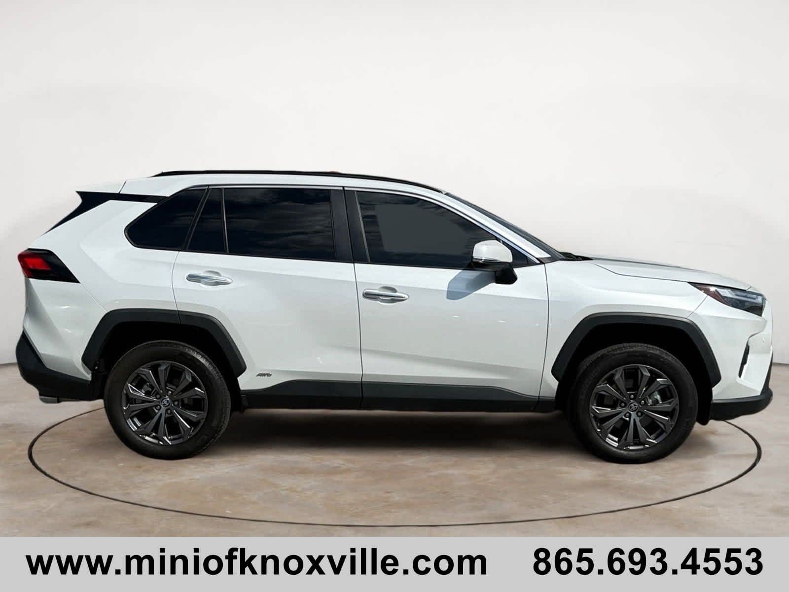 2024 Toyota RAV4 Hybrid Limited photo 2