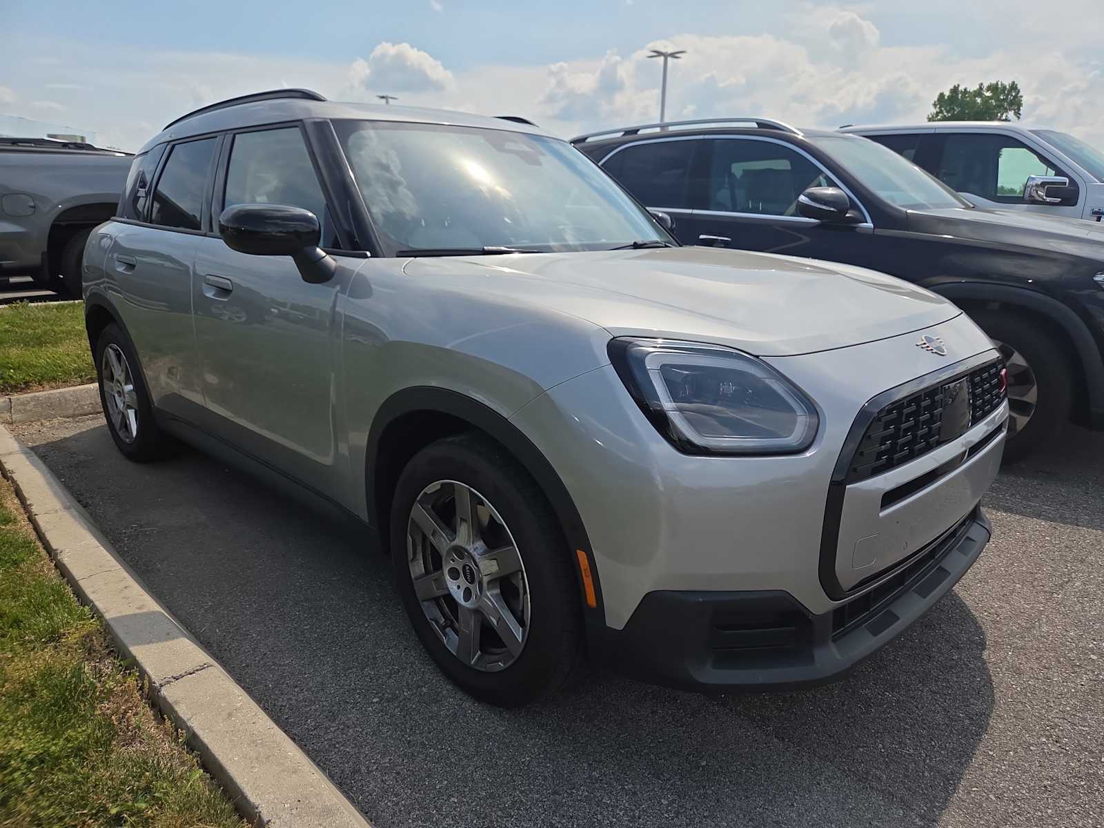 2025 MINI Countryman S ALL4's photo