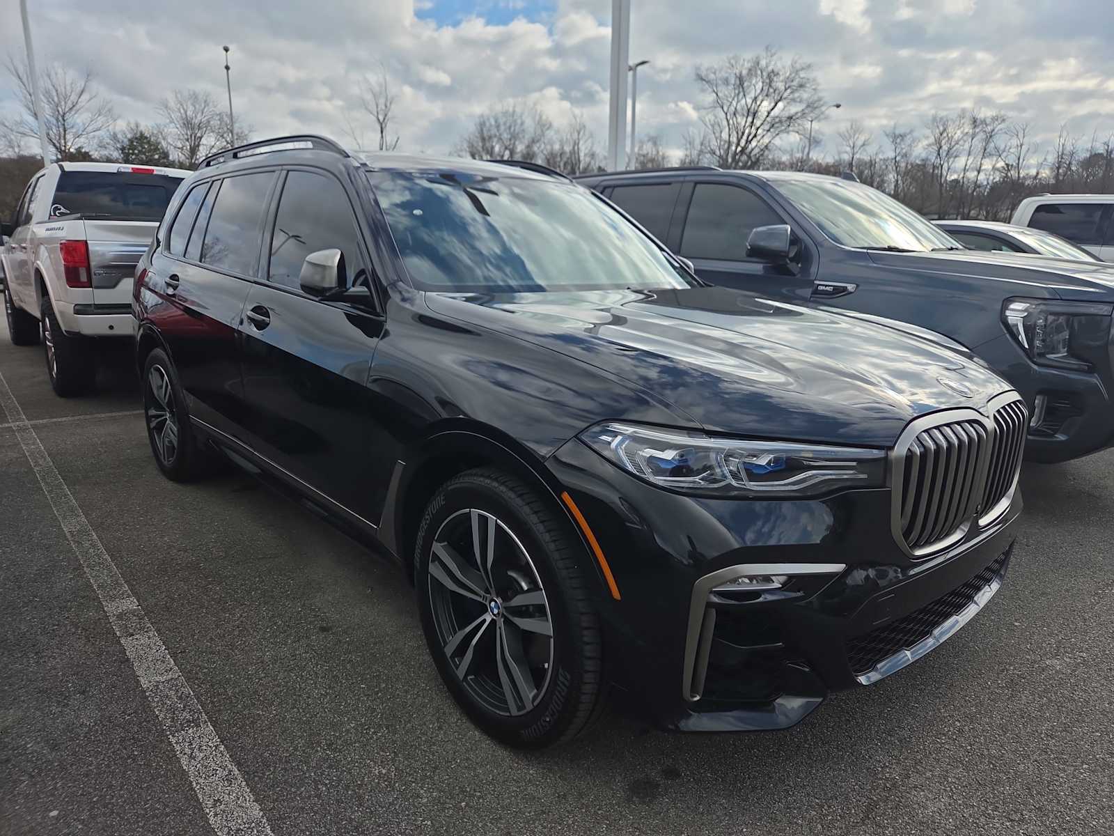 2022 BMW X7 M50i's photo