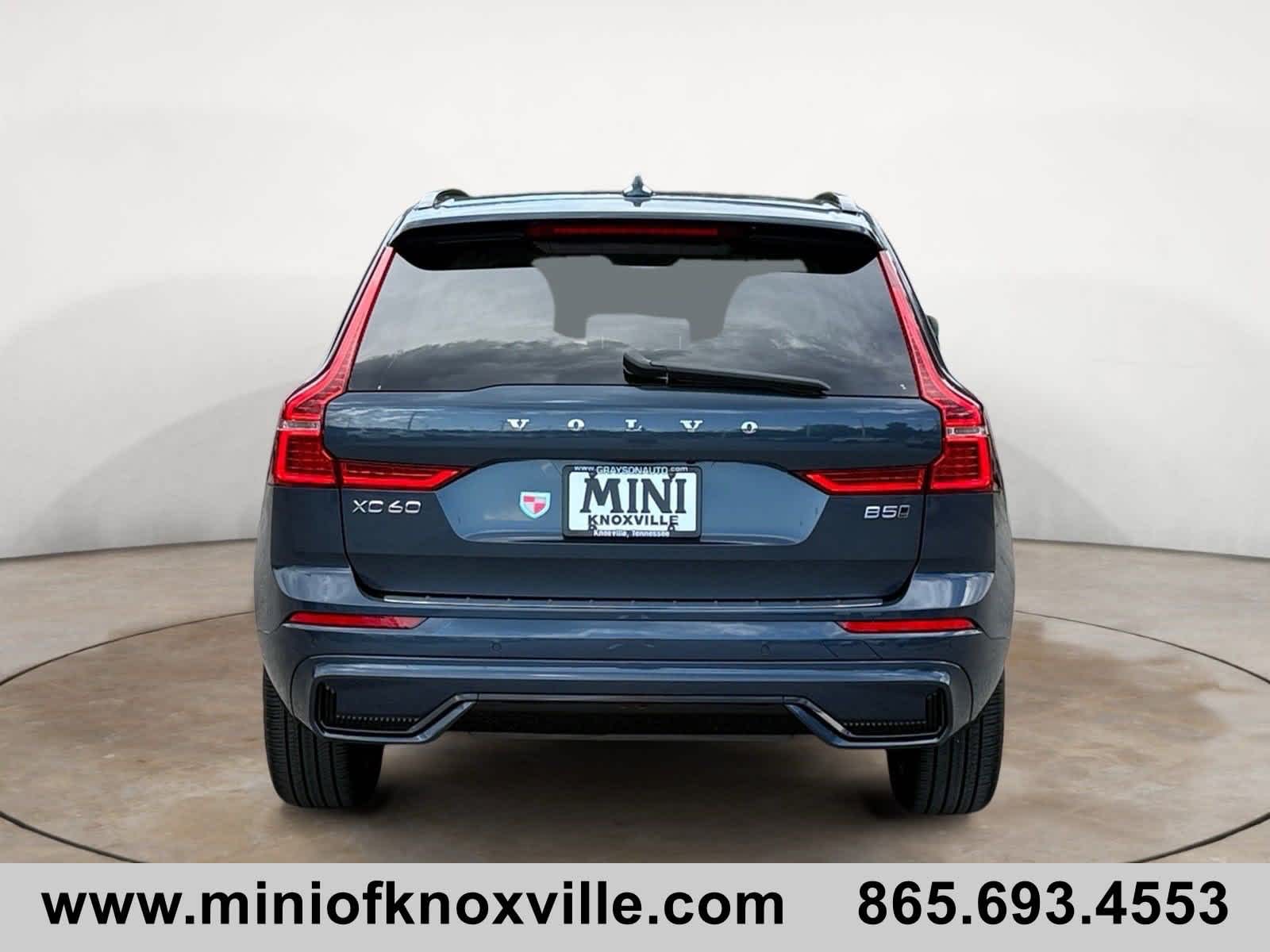 2024 Volvo XC60 Core photo 4