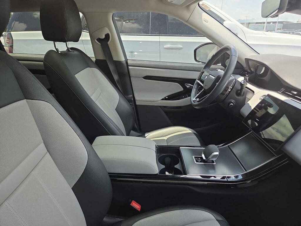 Used 2024 Land Rover Range Rover Evoque Dynamic SE SUV