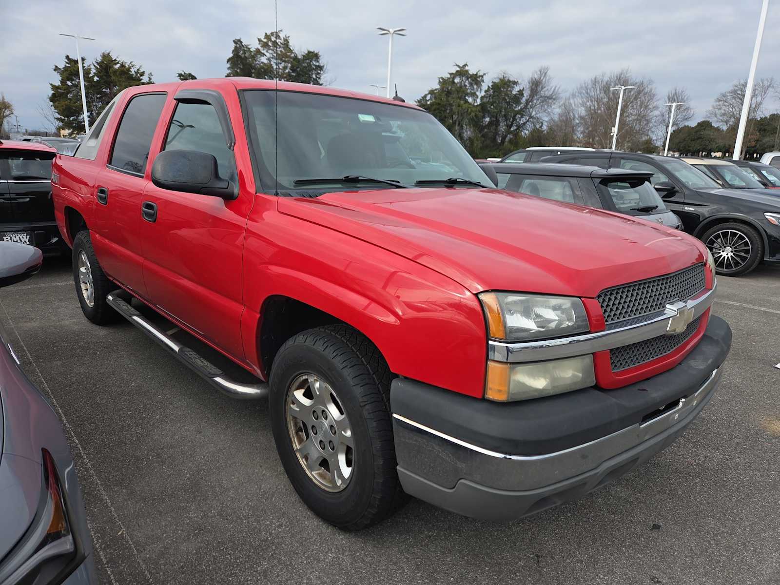 2004 Chevrolet Avalanche Base's photo